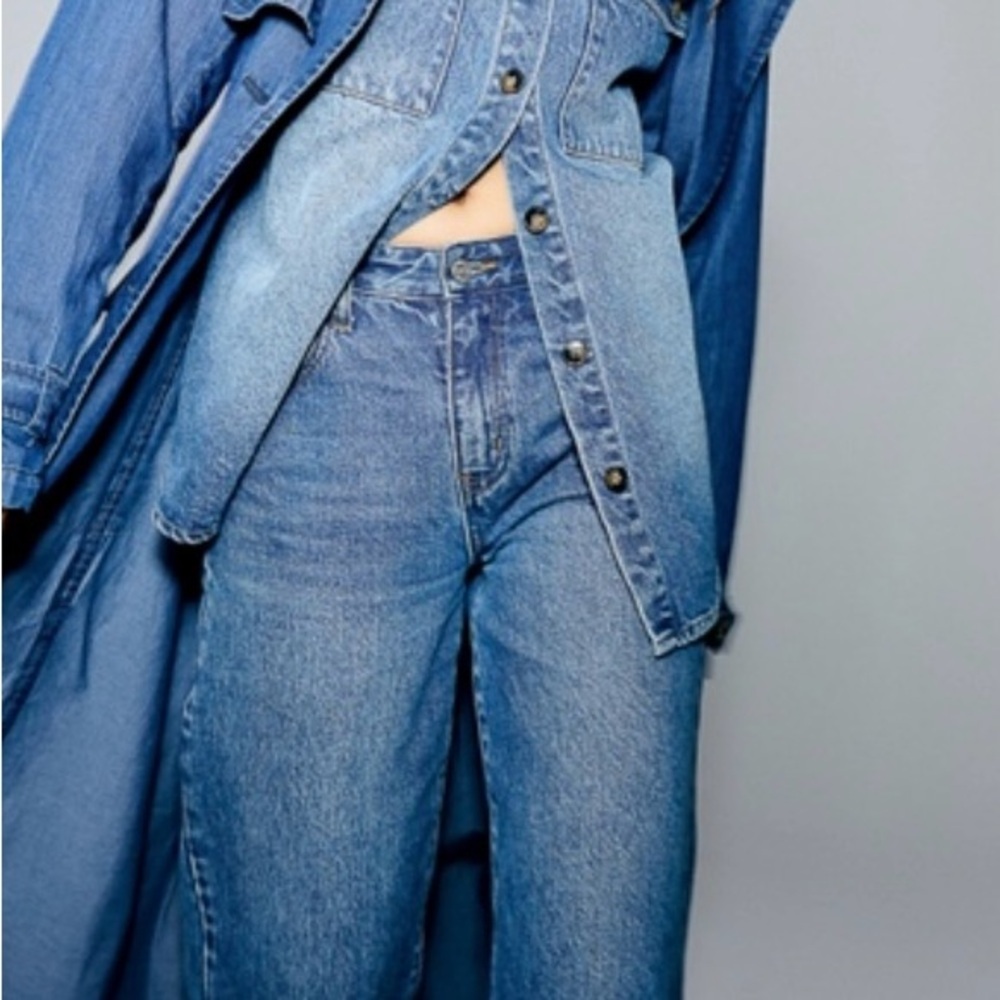 Billie Mid Rise Straight Leg Blue Jeans - Picture 11 of 16